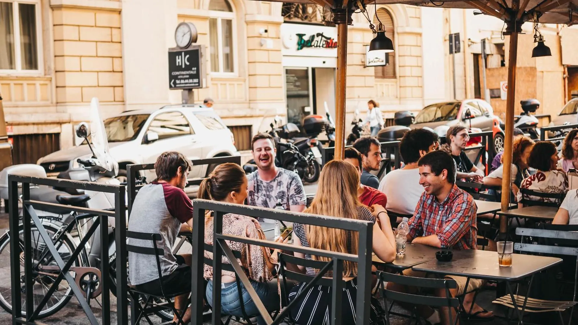 8 Hotel Economici vicino all'Area Sacra che Valgono Ogni Euro